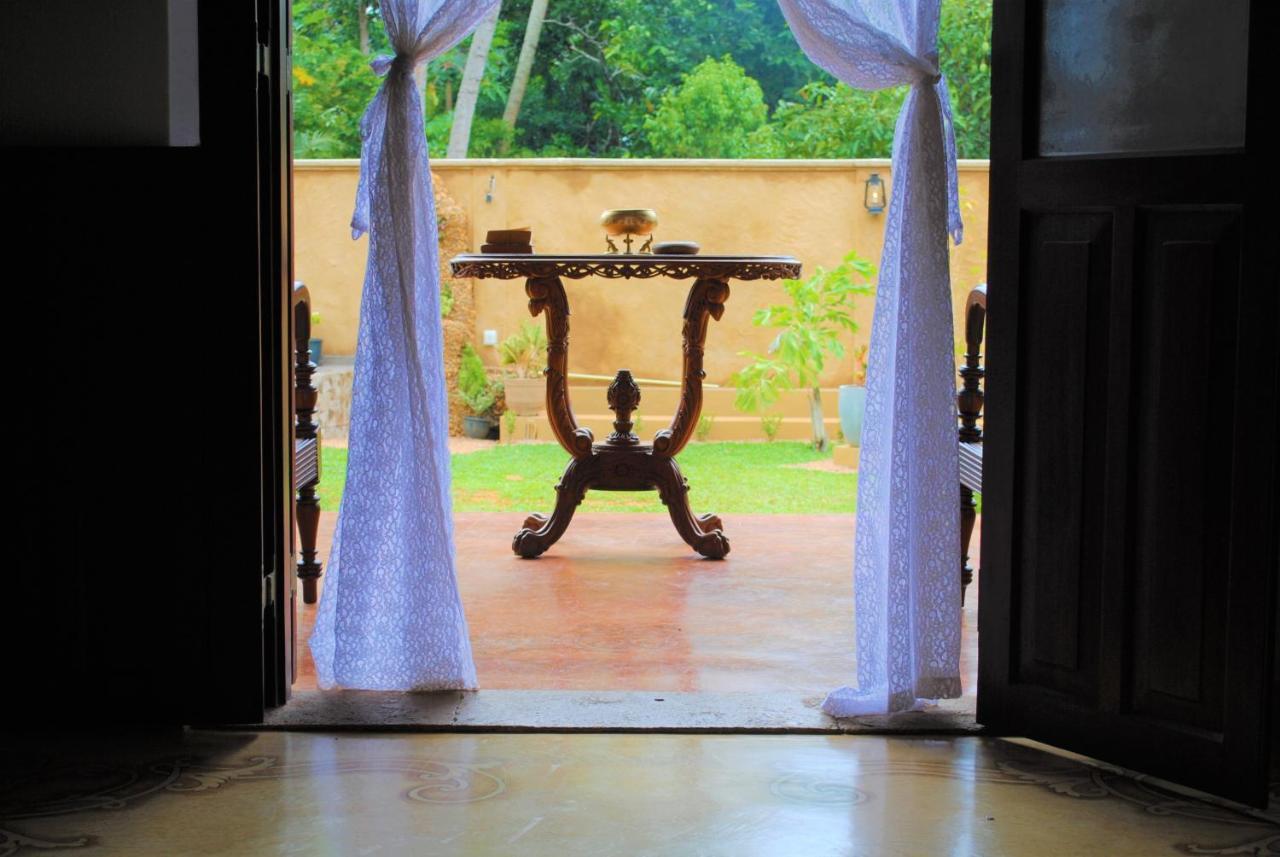 The Kabok Villa By Vivanya Ambalangoda  Eksteriør bilde